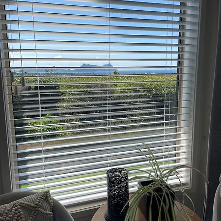 Views To Unwind - Self Contained Unit W/King Bed Hotel Ruakaka Exterior foto