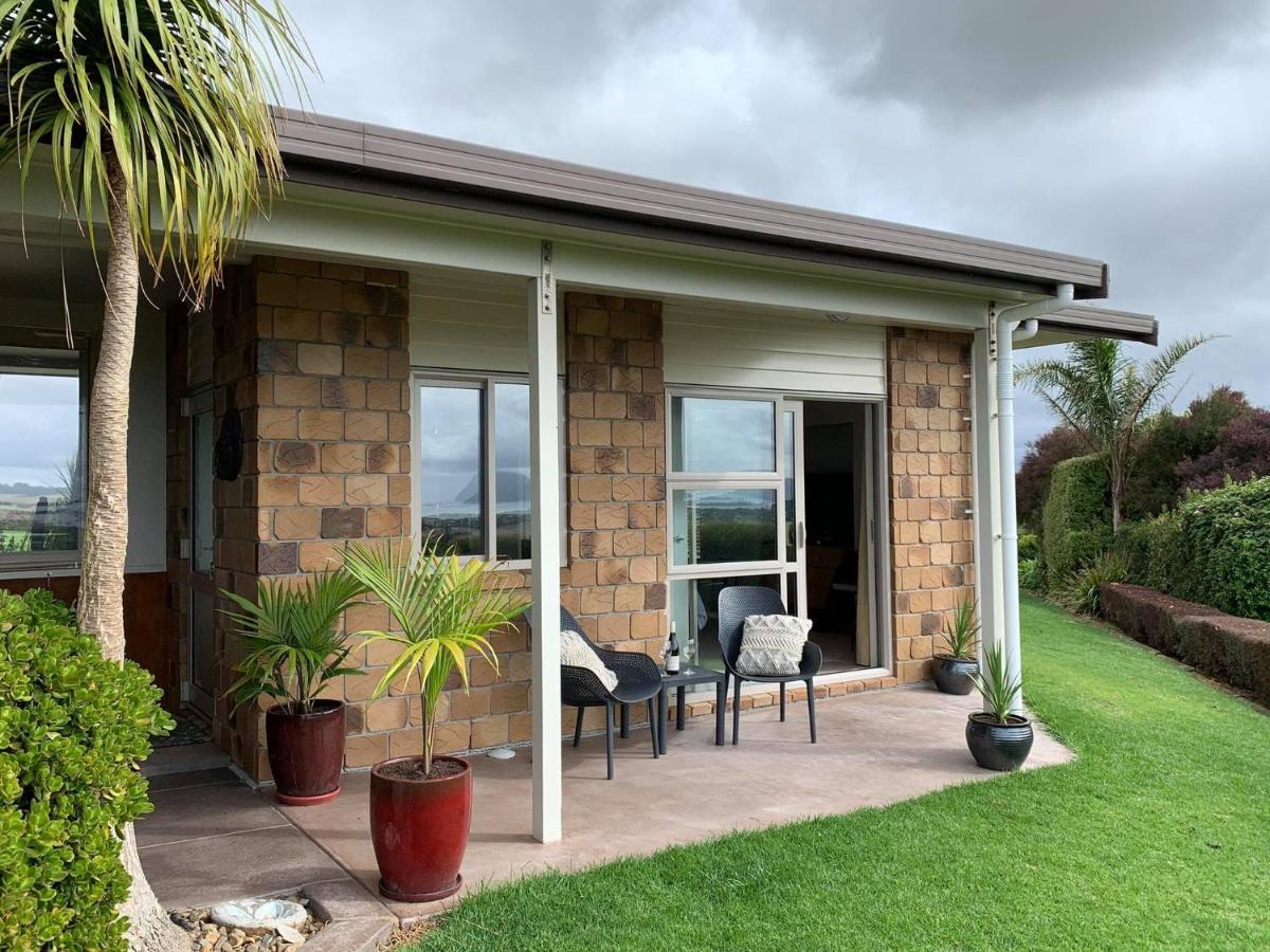 Views To Unwind - Self Contained Unit W/King Bed Hotel Ruakaka Exterior foto