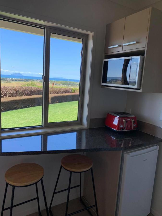 Views To Unwind - Self Contained Unit W/King Bed Hotel Ruakaka Exterior foto